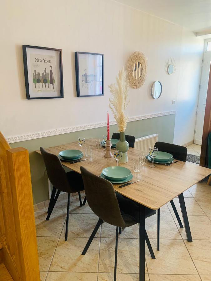 La Roseraie De L Arguenon, Appartement Charmant Centre Ville Jugon-les-Lacs 外观 照片